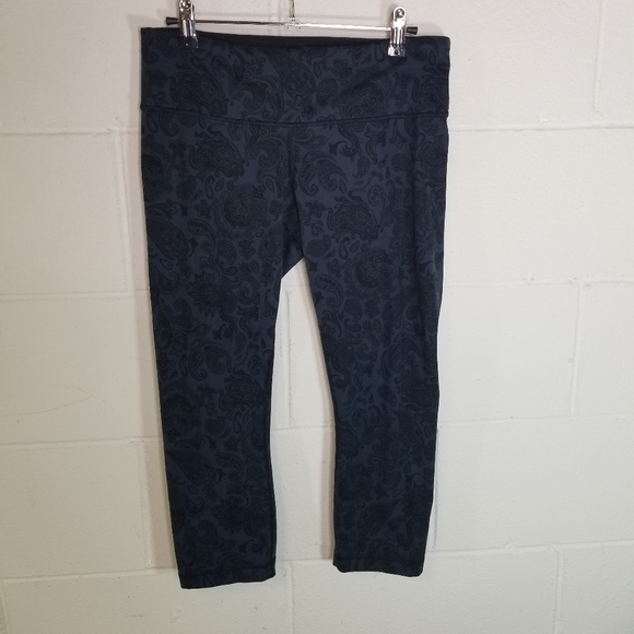 Lululemon Wunder Under blue black paisley crop leggings - Picture 7 of 10